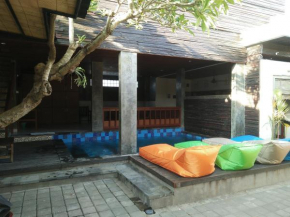 Made House Homestay and Dormitory